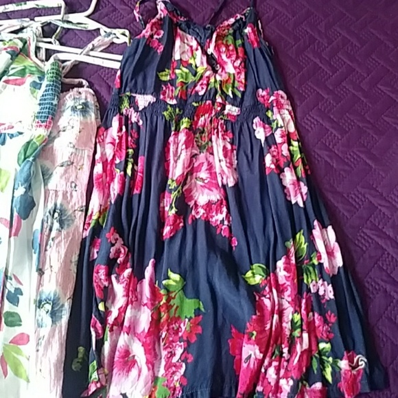 3 dress es - Picture 4 of 4